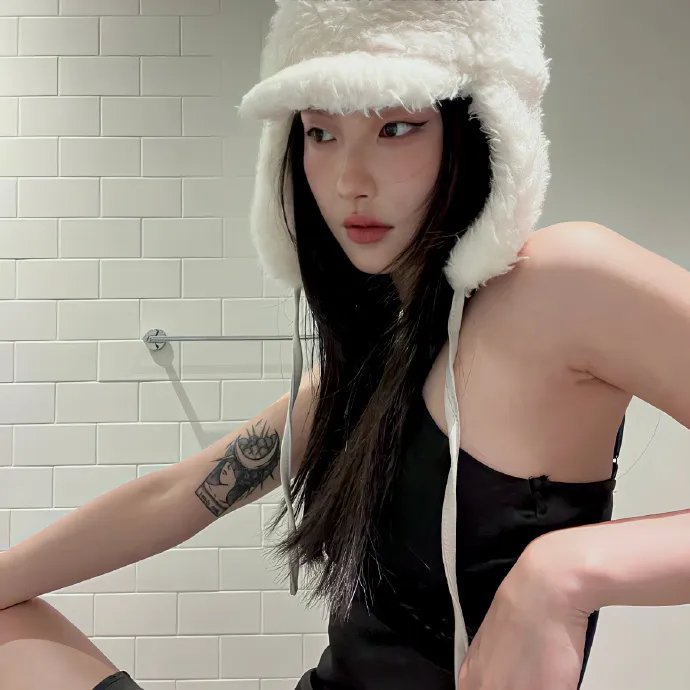 夜莺不是唯一的歌喉